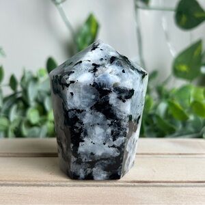 Rainbow Moonstone Cupcake Point E